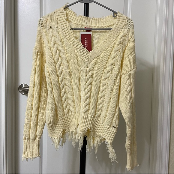 New GUESS Yves Cable Destroy Sweater Size M NWT - Picture 4 of 9